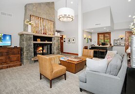 Hummingbird by Elevation Accommodations