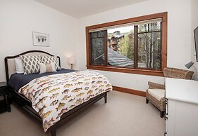 Hummingbird by Elevation Accommodations