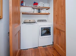 Hummingbird by Elevation Accommodations