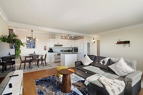 2BR Mountain Retreat with Private Deck