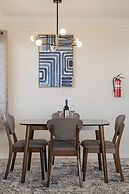 2BR Mountain Retreat with Private Deck