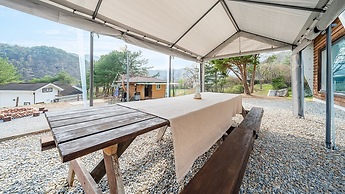 Yeongwol Nature & Pet Retreat