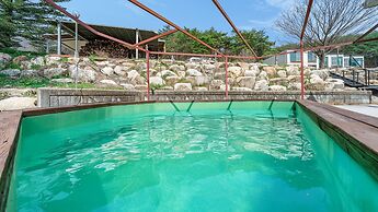 Yeongwol Nature & Pet Retreat