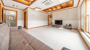 Yeongwol Nature & Pet Retreat