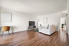 Stunning 2BR Ocean Mountain Sunset View