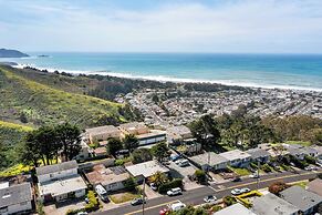 Stunning 2BR Ocean Mountain Sunset View