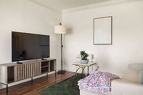 Stunning 2BR Ocean Mountain Sunset View