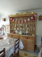 Fosse Farmhouse B&B and Holiday Cottages