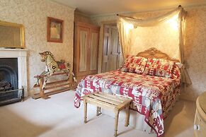 Fosse Farmhouse B&B and Holiday Cottages