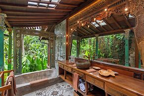 Lumina Wellness Retreat