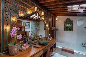 Lumina Wellness Retreat