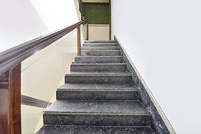 Fabhotel Green Acres