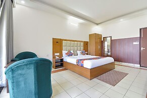 Fabhotel Green Acres