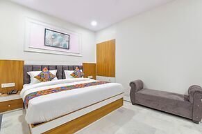 Fabhotel Grand Bala