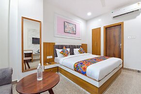 Fabhotel Grand Bala