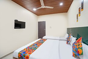 Fabhotel Kailash Park