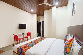 Fabhotel Kailash Park