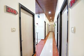 Fabhotel Kailash Park