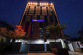 Fabhotel Unnam