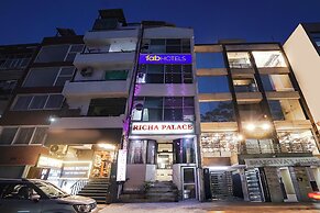 Fabhotel Richa Palace