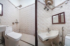 Fabhotel Richa Palace