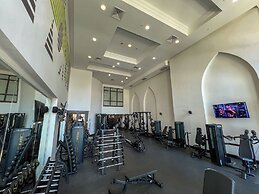 Durrani Homes - Majestic 4BR at Downtown