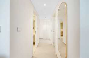Durrani Homes - Majestic 4BR at Downtown