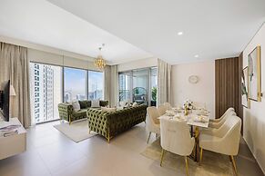 Durrani Homes - Majestic 4BR at Downtown
