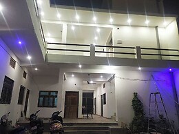 Hotel A.V Palace Ayodhya