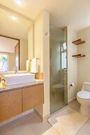 Chic Beachfront Condo Ocean View