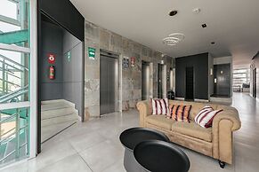 Low bed Mixed Shared Room