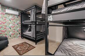 Top Bed Shared Room Men