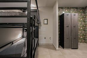 Top Bed Mixed Shared Room