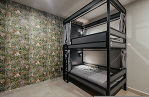 Low bed Shared Room Men