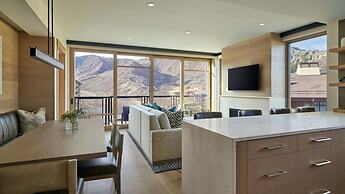 Luxe 2 Bedroom Ski In, Ski Out Residence in Snowmass Base Village