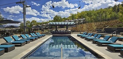 Luxe 2 Bedroom Ski In, Ski Out Residence in Snowmass Base Village
