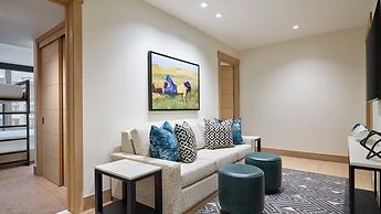 Luxe 2 Bedroom Ski In, Ski Out Residence in Snowmass Base Village