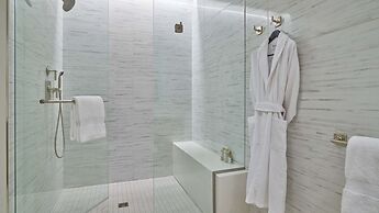 Luxe 2 Bedroom Ski In, Ski Out Residence in Snowmass Base Village