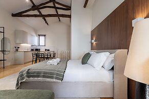 Albertina Carlos Alberto By Aspasios