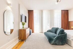 Albertina Carlos Alberto By Aspasios