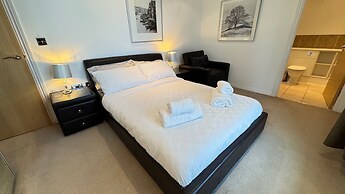 Oval House Retreat in Camden Town
