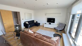 Oval House Retreat in Camden Town