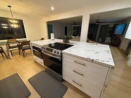 AZURE beach villa at Galveston