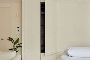 Bakery House by Nestor