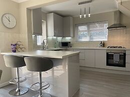 The Dooley, 3-beds, Sleeps 6, Pet Friendly