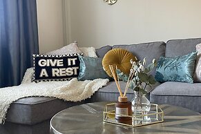 The Dooley, 3-beds, Sleeps 6, Pet Friendly