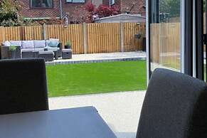 The Dooley, 3-beds, Sleeps 6, Pet Friendly