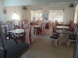 Siaya White Hotel