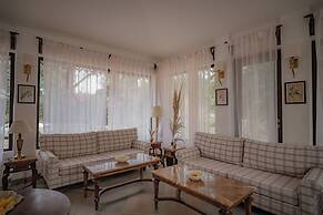 Aloof The Jungle Lodge Ghanerao