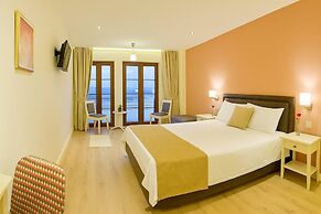 Arktos Hotel Superior Room w/ Stunning Lake View